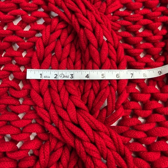 Pottery Barn Chunky Knit Throw Blanket Cardinal Red Braided Acrylic 44"x56" - Picture 8 of 9